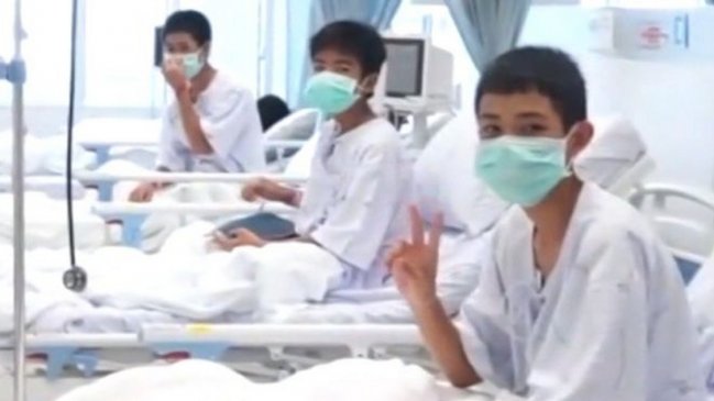 Tailandia: Niños rescatados de cueva serán dados de alta la próxima semana
