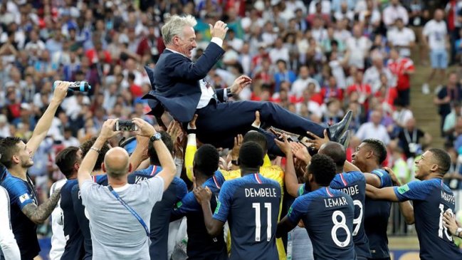 Deschamps igualó a Zagallo y Beckenbauer: Campeón del mundo como técnico y jugador