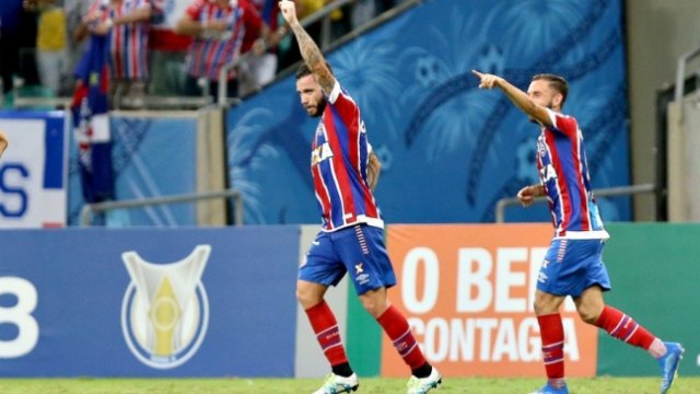 ¿Fue su último partido en Bahía? Eugenio Mena fue titular en caída ante Vasco da Gama