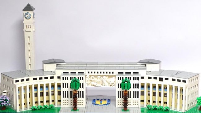 Biobío: Replican Arco y Campanil de la Universidad de Concepción con piezas de lego