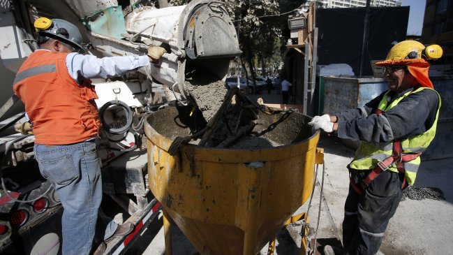 Ingreso promedio mensual de los trabajadores fue de 554 mil pesos en 2017