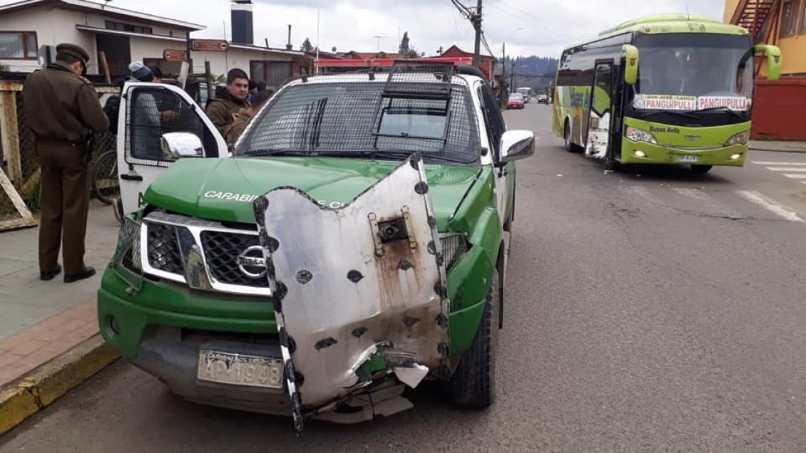 San José de la Mariquina: Carabinero lesionado tras choque entre patrulla y bus