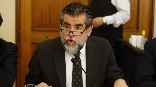 Ley de Migraciones: Gobierno amenaza con el TC por beneficios estatales a inmigrantes