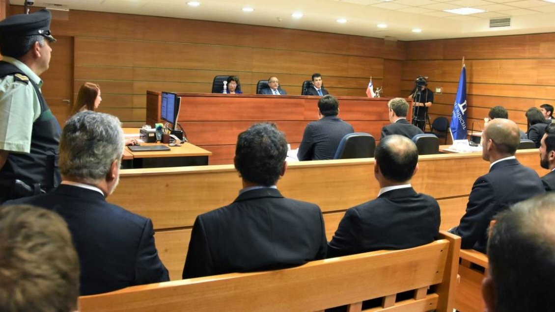 Suspenden formalización de ex oficiales de Carabineros en caso Huracán