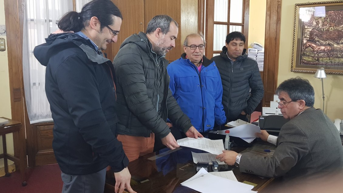 Punta Arenas: Funcionarios municipales denuncian vulneración de derechos