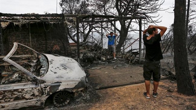 Grecia: Aumenta a 74 la cifra de fallecidos y 187 heridos en incendio