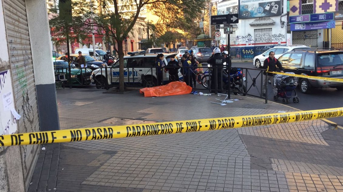 Hombre falleció en la vía pública en Ñuñoa