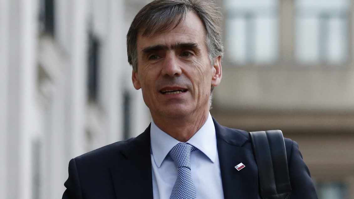 Ministro Valente se reunió con Piñera en La Moneda