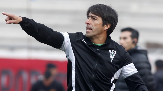 S. Wanderers anunció que Moisés Villarroel dejará su cargo como DT tras el duelo con Coquimbo