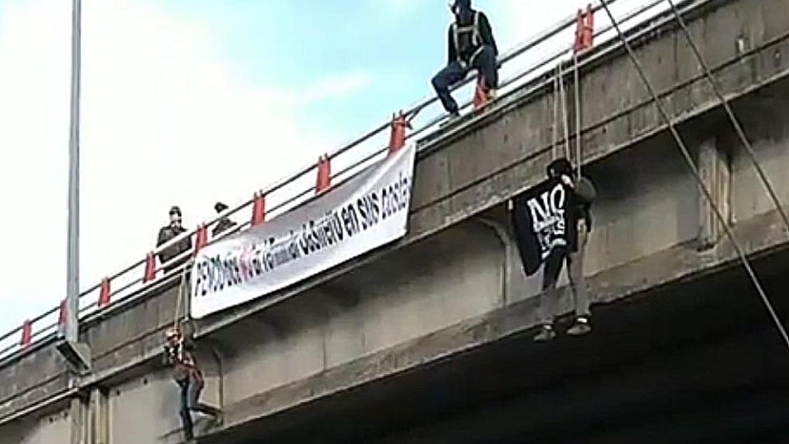 Manifestantes se tomaron carretera en rechazo a proyecto de gas natural licuado en Penco