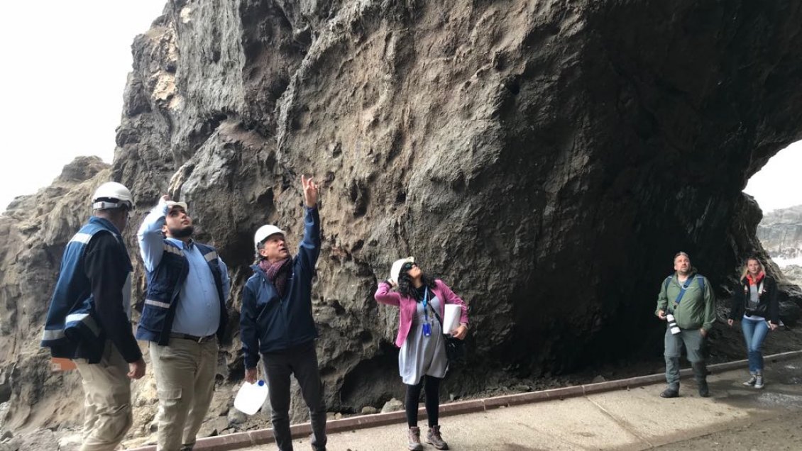 Arica: Operativo permitió la limpieza de rayados en los muros de las Cuevas de Anzota