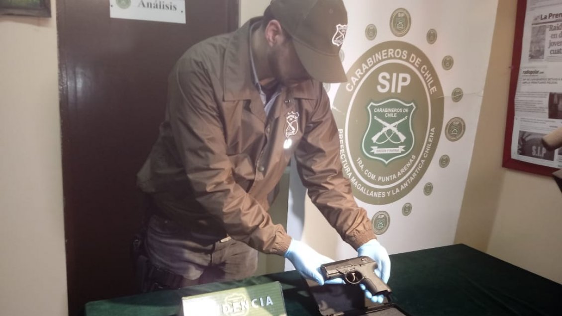 Punta Arenas: Carabineros detuvo a uno de los sujetos que intentó robar en bencinera