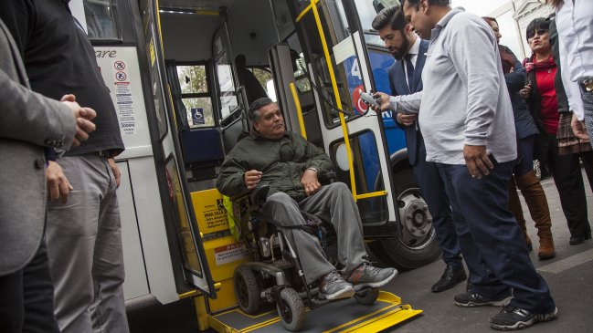 Inauguran primer taxibus inclusivo de Antofagasta