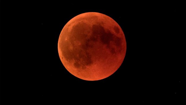 Luna de sangre: Sigue el eclipse lunar más largo del siglo