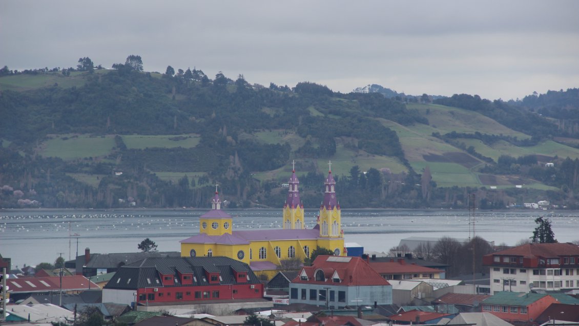 Ponen límite a construcciones en altura en el centro de Castro