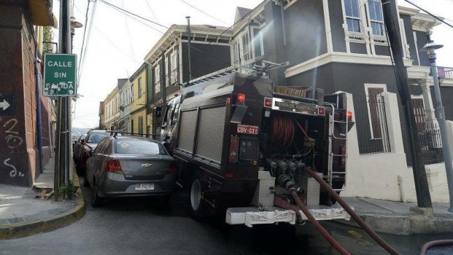 Bomberos plantea idea de limitar acceso de autos hacia el cerro Alegre de Valparaíso