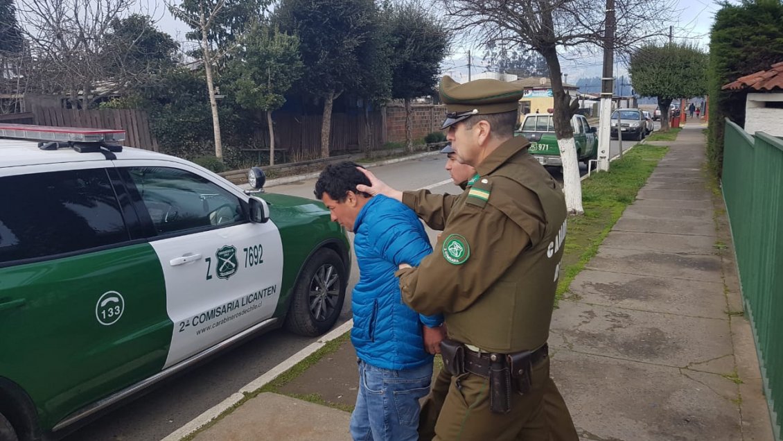 Carabineros detuvo a acusado de homicidio al interior de una cancha de futbolito en Licantén