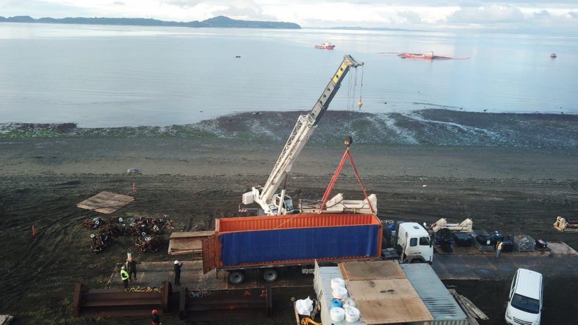 Postergaron reflote de barco hundido en Chiloé
