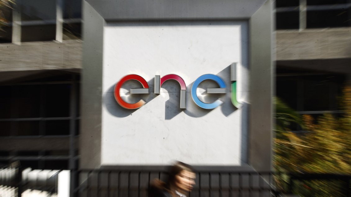 Nuevas críticas a Enel por lenta respuesta durante corte de luz en sector oriente
