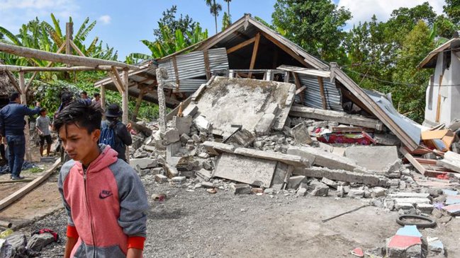 Emergencia en Indonesia: Aumenta a 16 la cifra de muertos por terremoto