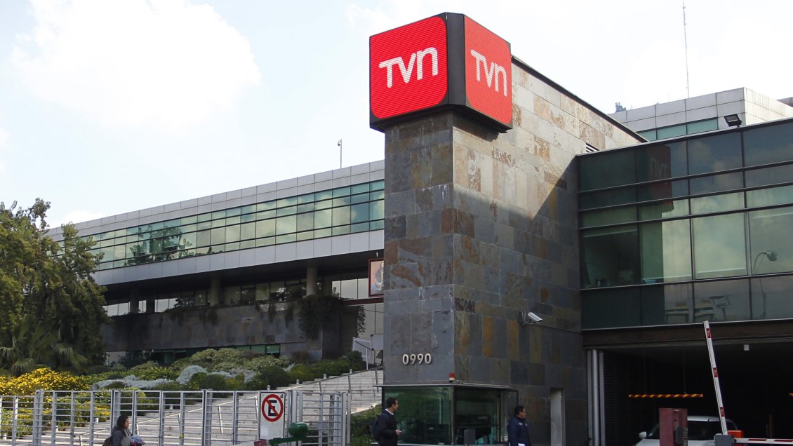 Diputados aprueban comisión investigadora por filtración del contrato de director de TVN