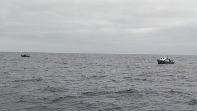 Armada capturó a dos pesqueros peruanos en zona económica exclusiva