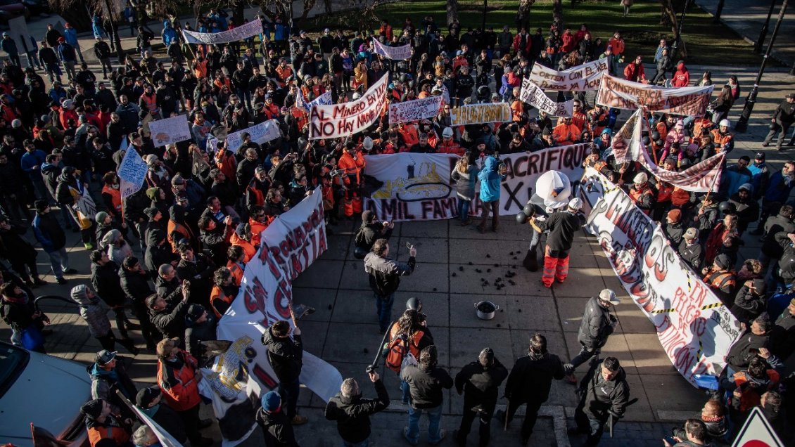 Trabajadores de la Mina Invierno se manifestaron en Punta Arenas
