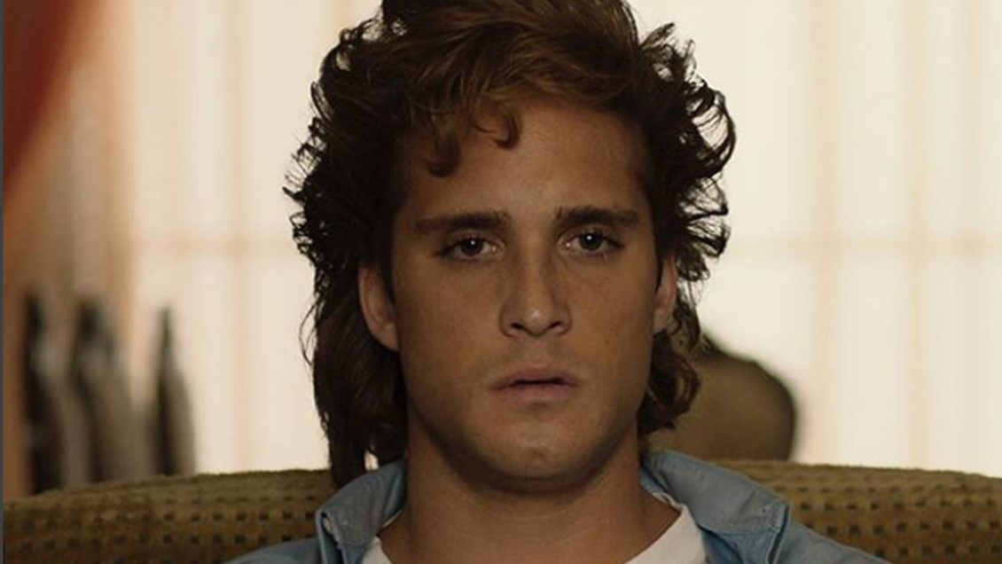 Captan a Diego Boneta en cariñosa actitud con ex compañera de elenco