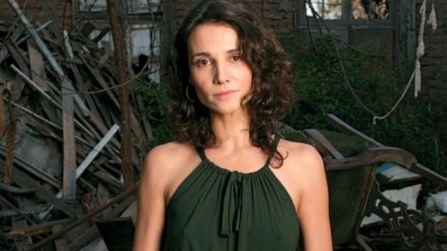 Aline Kuppenheim se quejó en redes sociales por no uso de audífonos