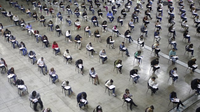 Universidad manipuló pruebas de acceso para admitir a menos mujeres en Japón