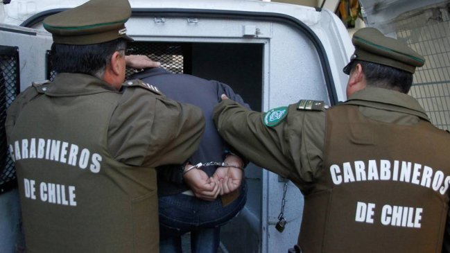 Vendían drogas en quiosco a metros de Ministerio y de comisaría de Santiago Centro