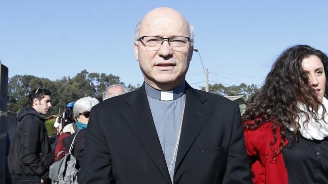 Renunciaron dos sacerdotes de la 