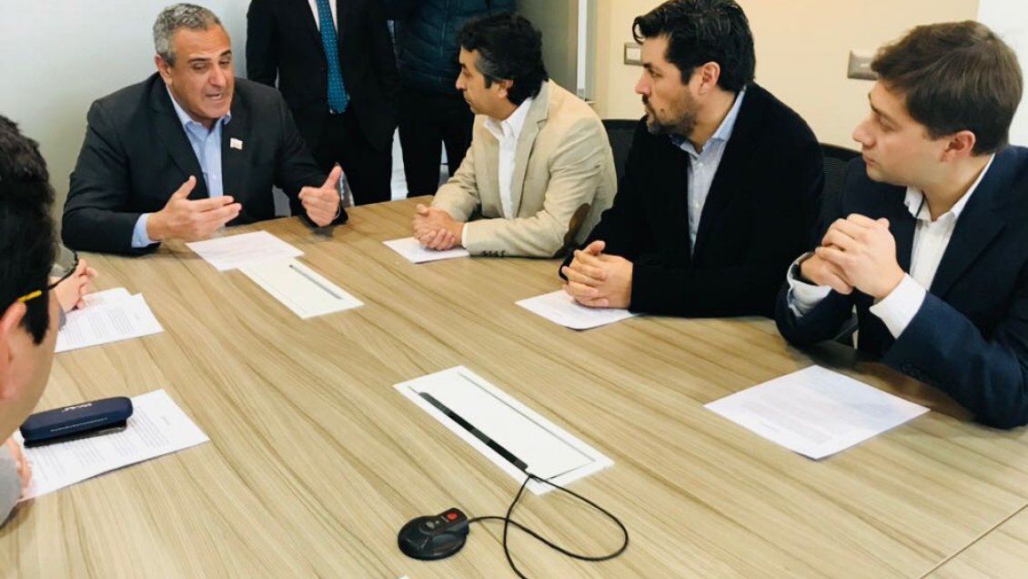 Parlamentarios, consejeros y alcaldes presentaron 