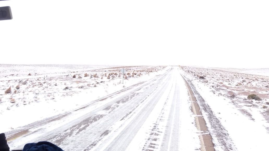 Tarapacá: Cierran Ruta 15 CH por nevazón ocurrida durante la madruggada