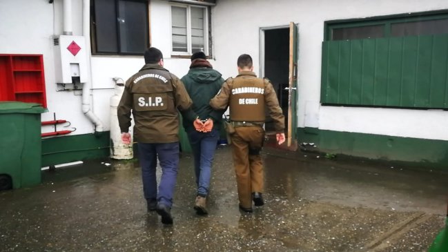Los Rios: Carabineros detiene a dos hermanos por el delito de robo con intimidación