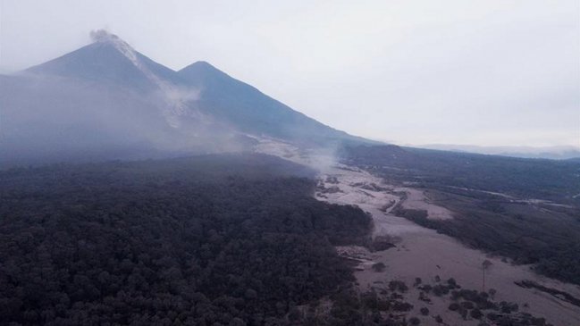 Lluvias provocaron el desprendimiento de lahar en el Volcán de Fuego de Guatemala