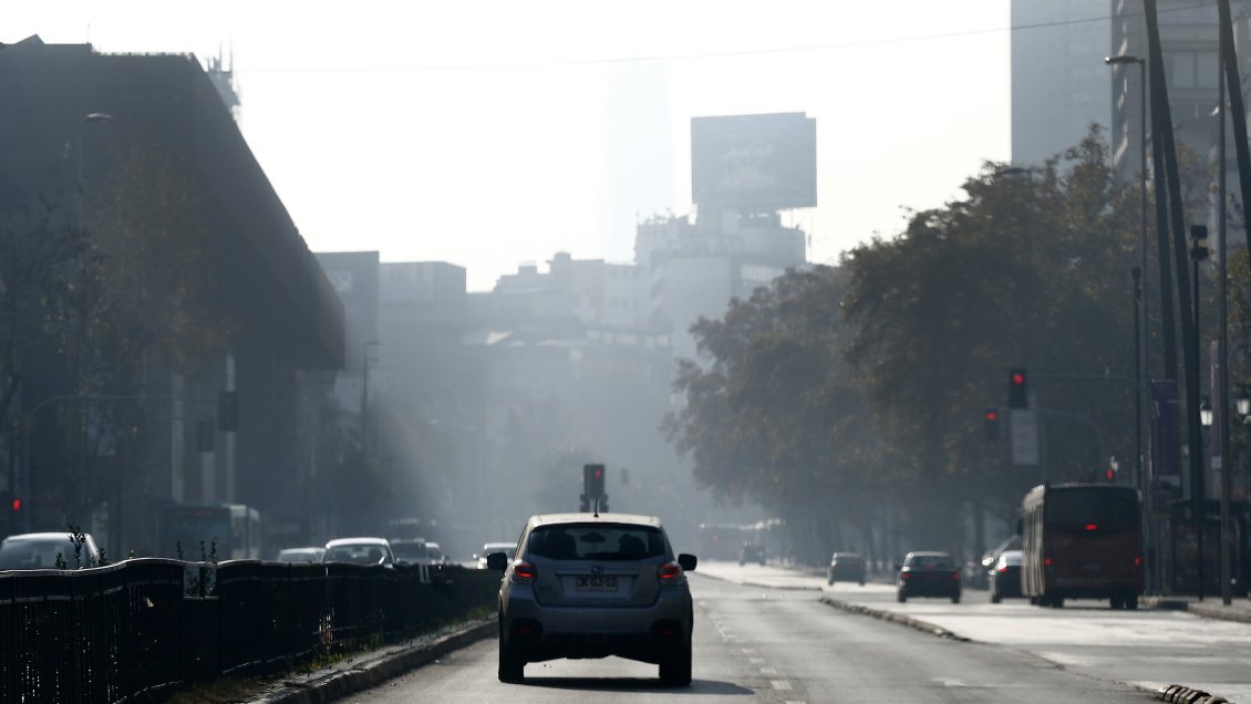 Intendencia Metropolitana decretó preemergencia ambiental para este lunes
