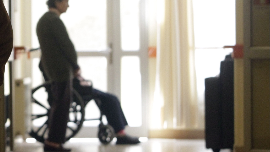 Mayores de 80 años lideran las tasas de suicidio en Chile