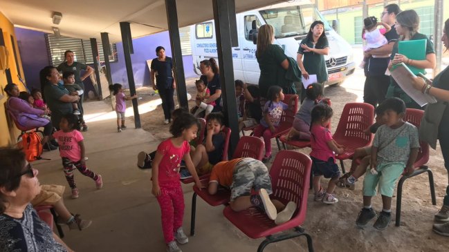 Tarapacá: Emanación de gas obligó evacuar un jardín infantil en La Tirana