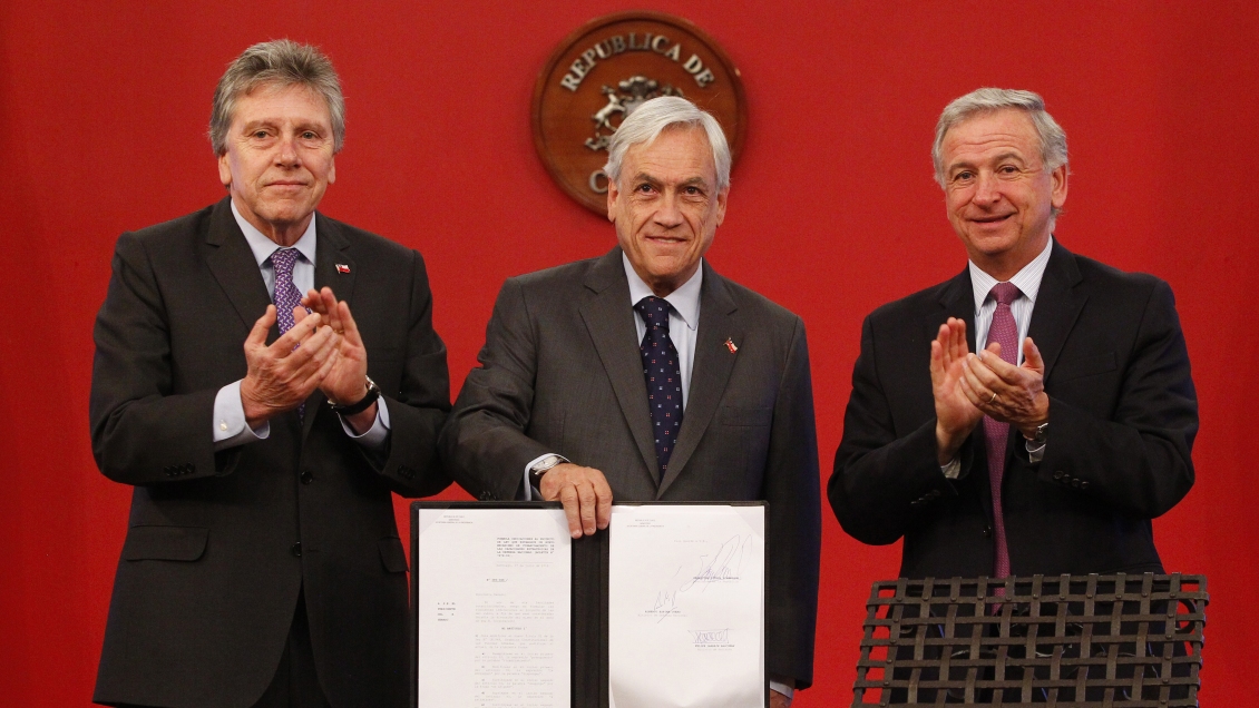 Presidente Piñera firmó indicación que busca derogar la Ley Reservada del Cobre
