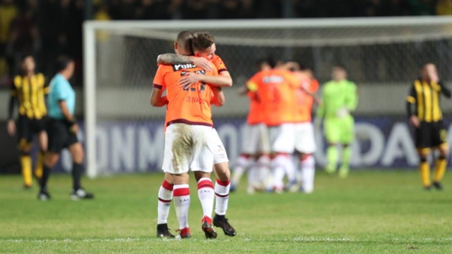 Atlético Paranaense desnudó las falencias de Peñarol y avanzó en la Copa Sudamericana