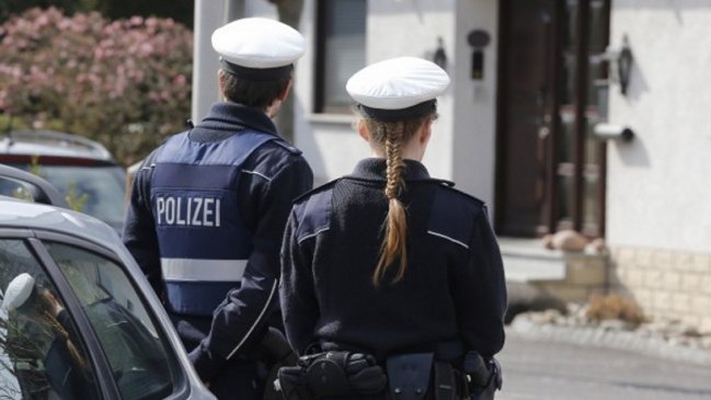 Alemania: Más de 12 años de presidio para mujer que prostituyó a su hijo en internet