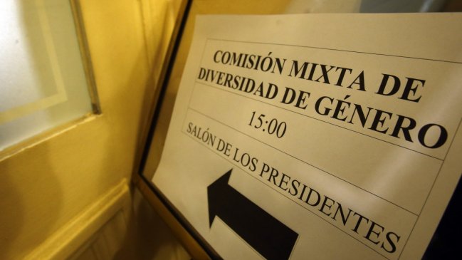 Identidad de género: Padres de niños trans abogan para no excluir a menores de 14 años