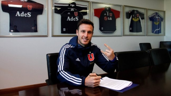 La U oficializó el retorno de Angelo Henríquez