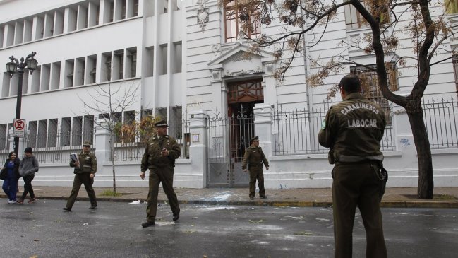 Estudiantes protagonizaron incidentes en el Liceo de Aplicación