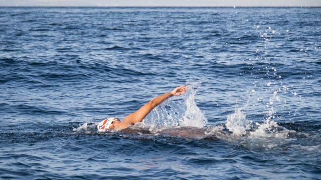 Bárbara Hernández cruzó a nado el estrecho de Gibraltar