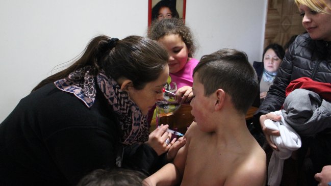 Realizaron operativo de vacunación tras inundaciones provocadas por sistema frontal en Valdivia