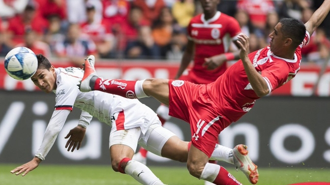 Osvaldo González y Toluca celebraron ante Tigres de Eduardo Vargas
