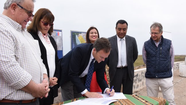 Arica: Firman compromiso de extensión del Humedal río Lluta