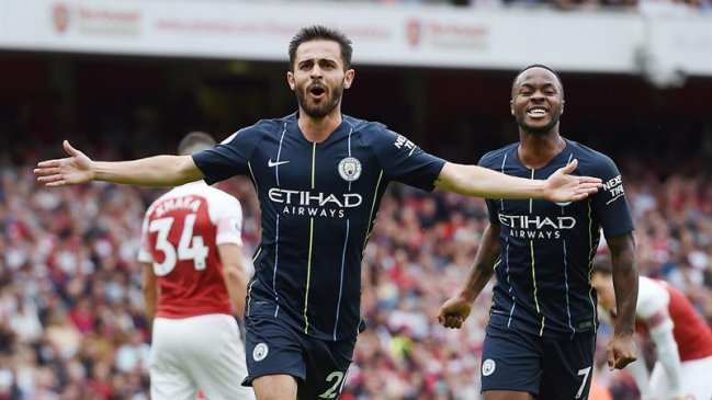 Manchester City de Claudio Bravo derrotó a Arsenal en su debut en la Premier League